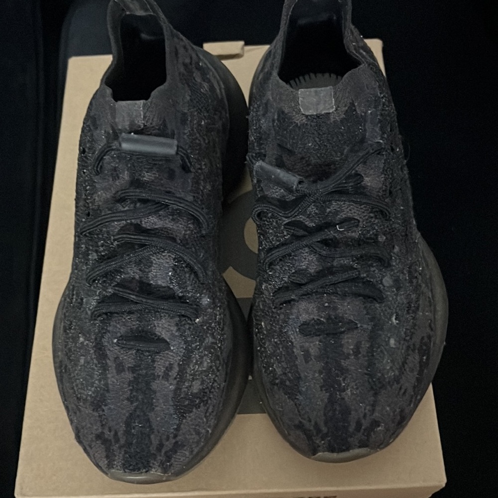 Yeezy - Picture 2 of 2